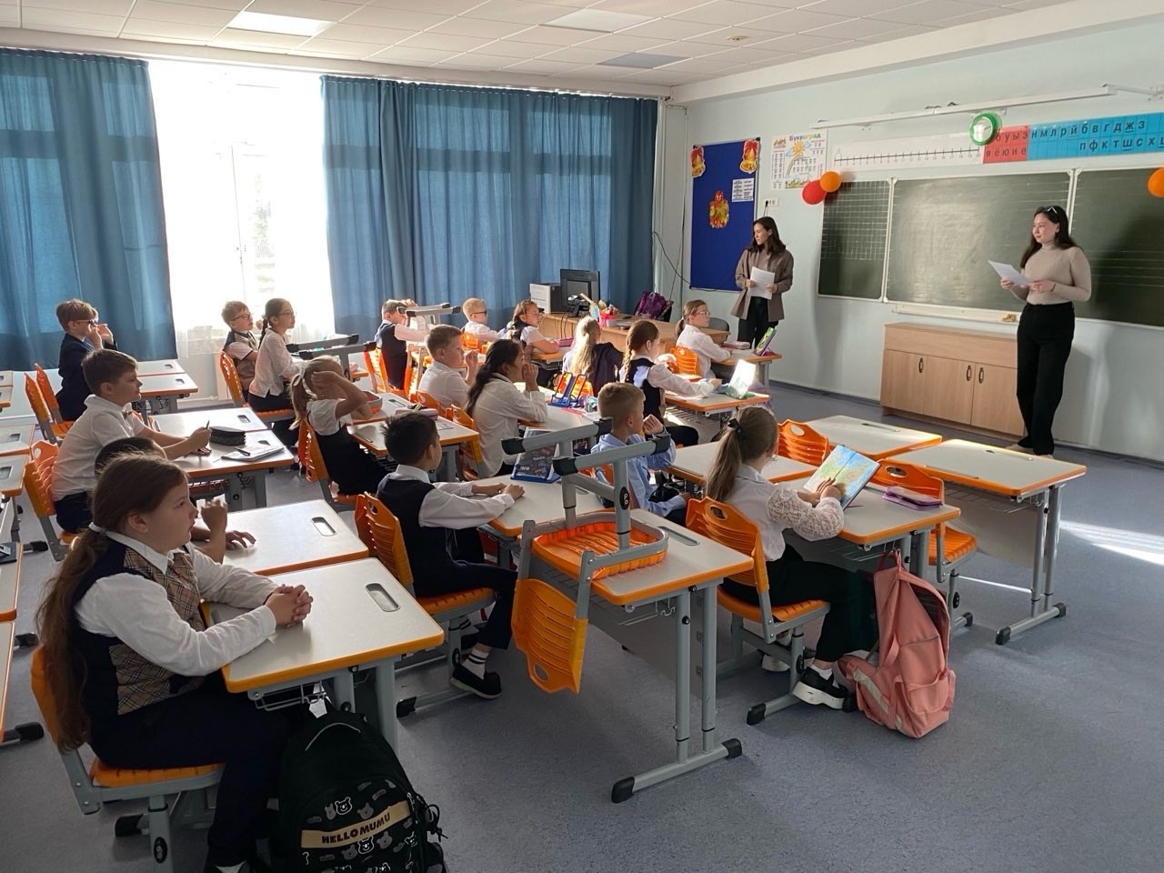 Волонтеры финансового просвещения.